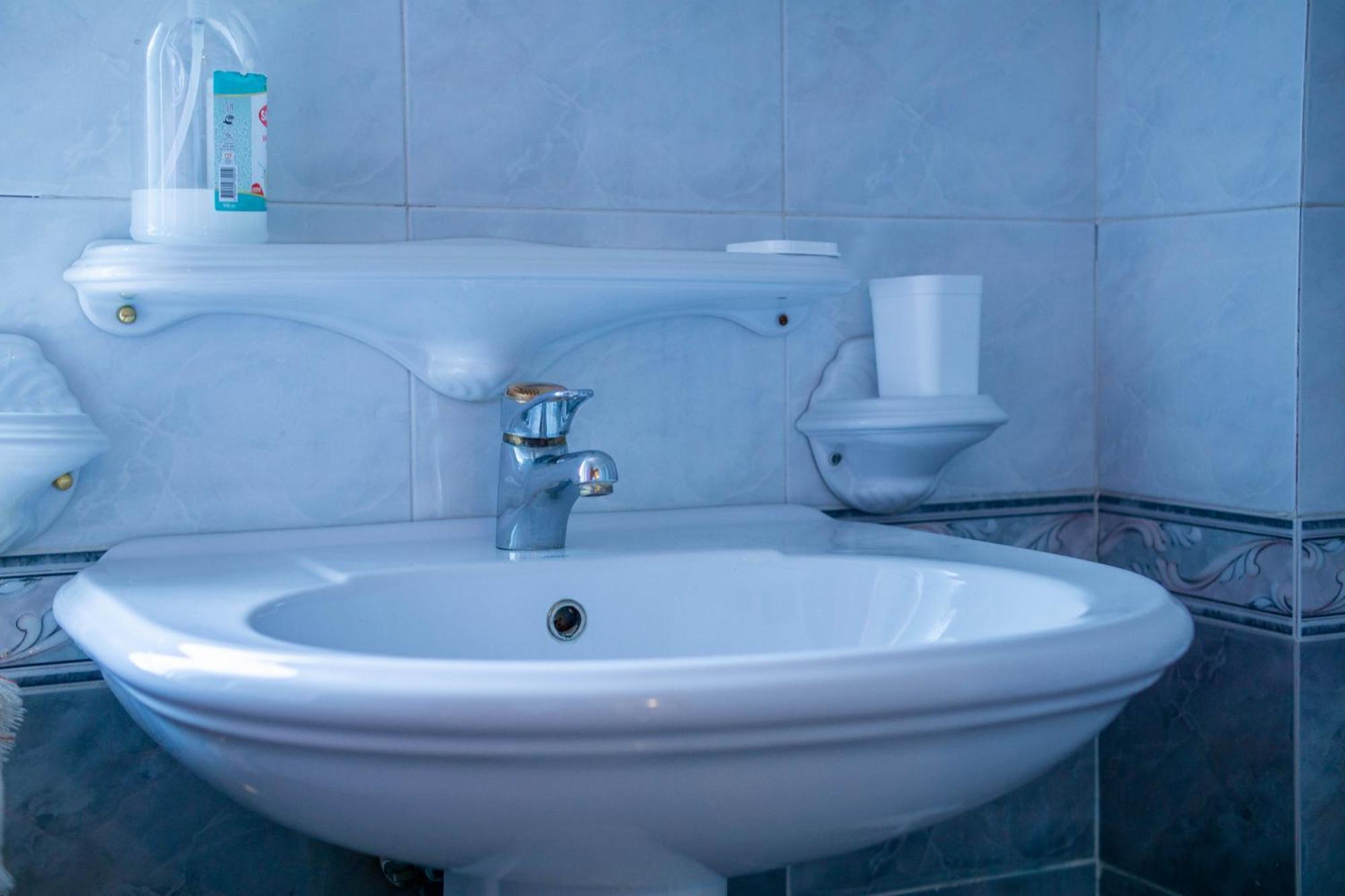 Bllok Bright Private Bedrooms With Private Bathroom On Shared Apartment Tirana Esterno foto