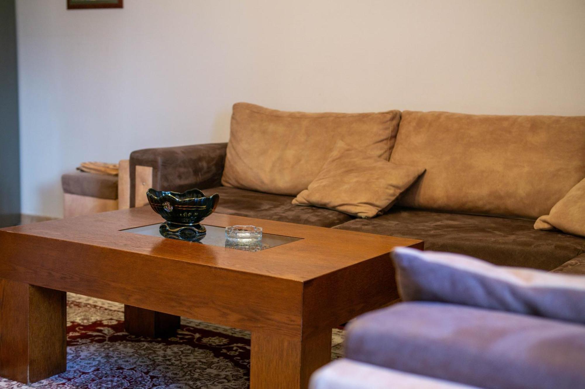 Bllok Bright Private Bedrooms With Private Bathroom On Shared Apartment Tirana Esterno foto