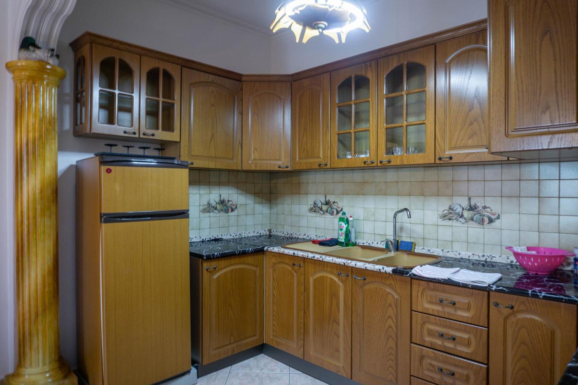Bllok Bright Private Bedrooms With Private Bathroom On Shared Apartment Tirana Esterno foto