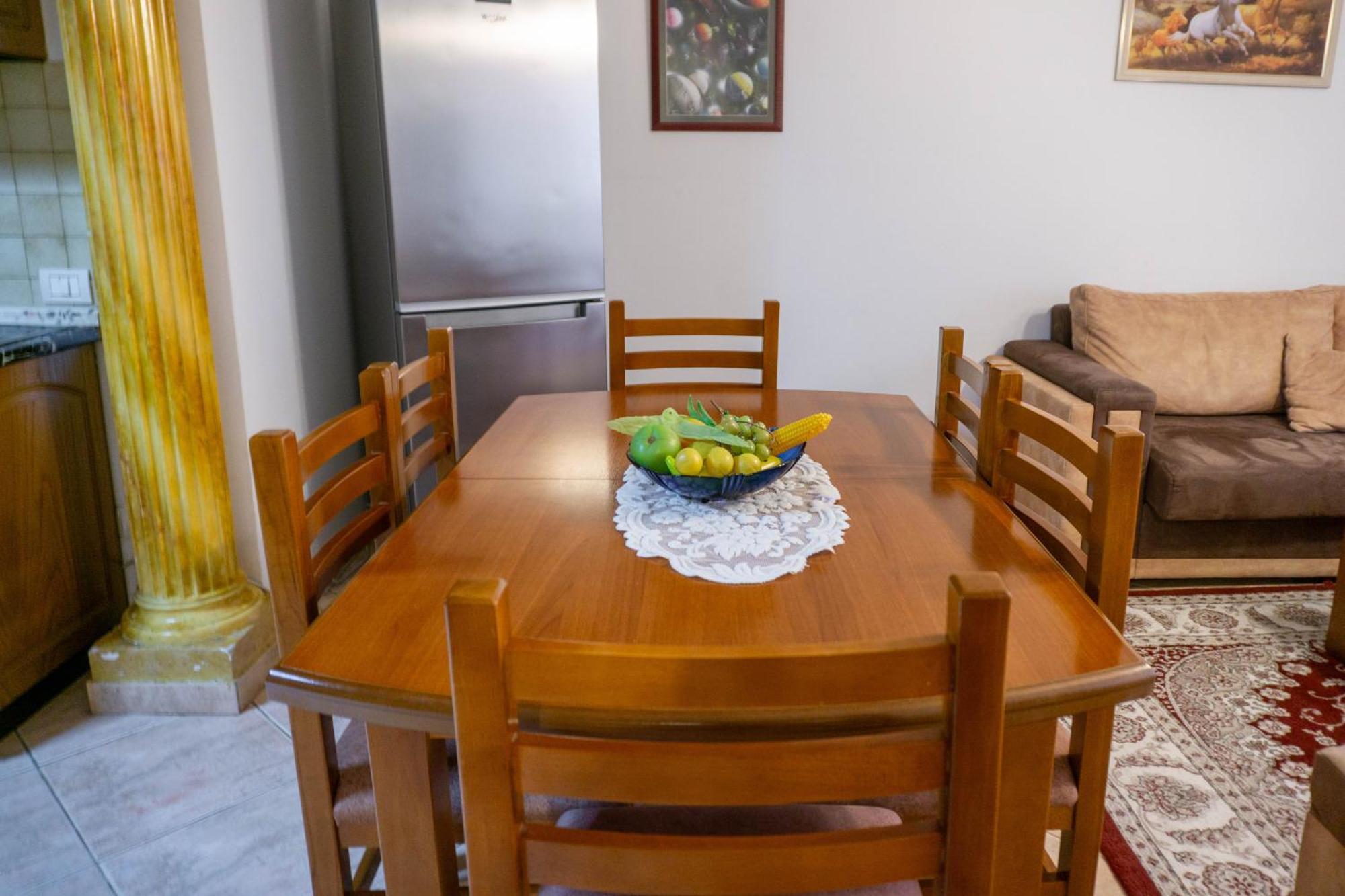 Bllok Bright Private Bedrooms With Private Bathroom On Shared Apartment Tirana Esterno foto