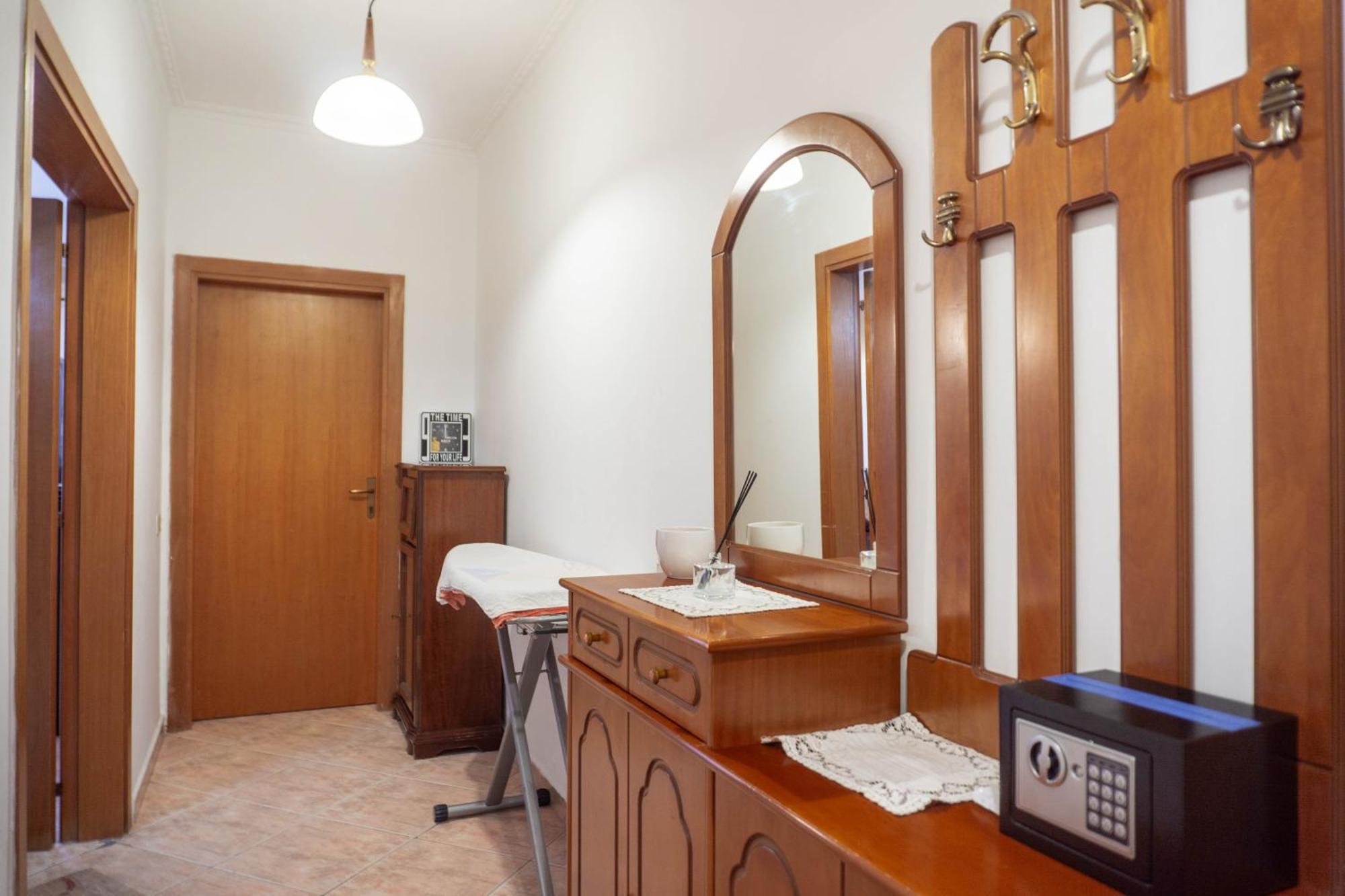 Bllok Bright Private Bedrooms With Private Bathroom On Shared Apartment Tirana Esterno foto