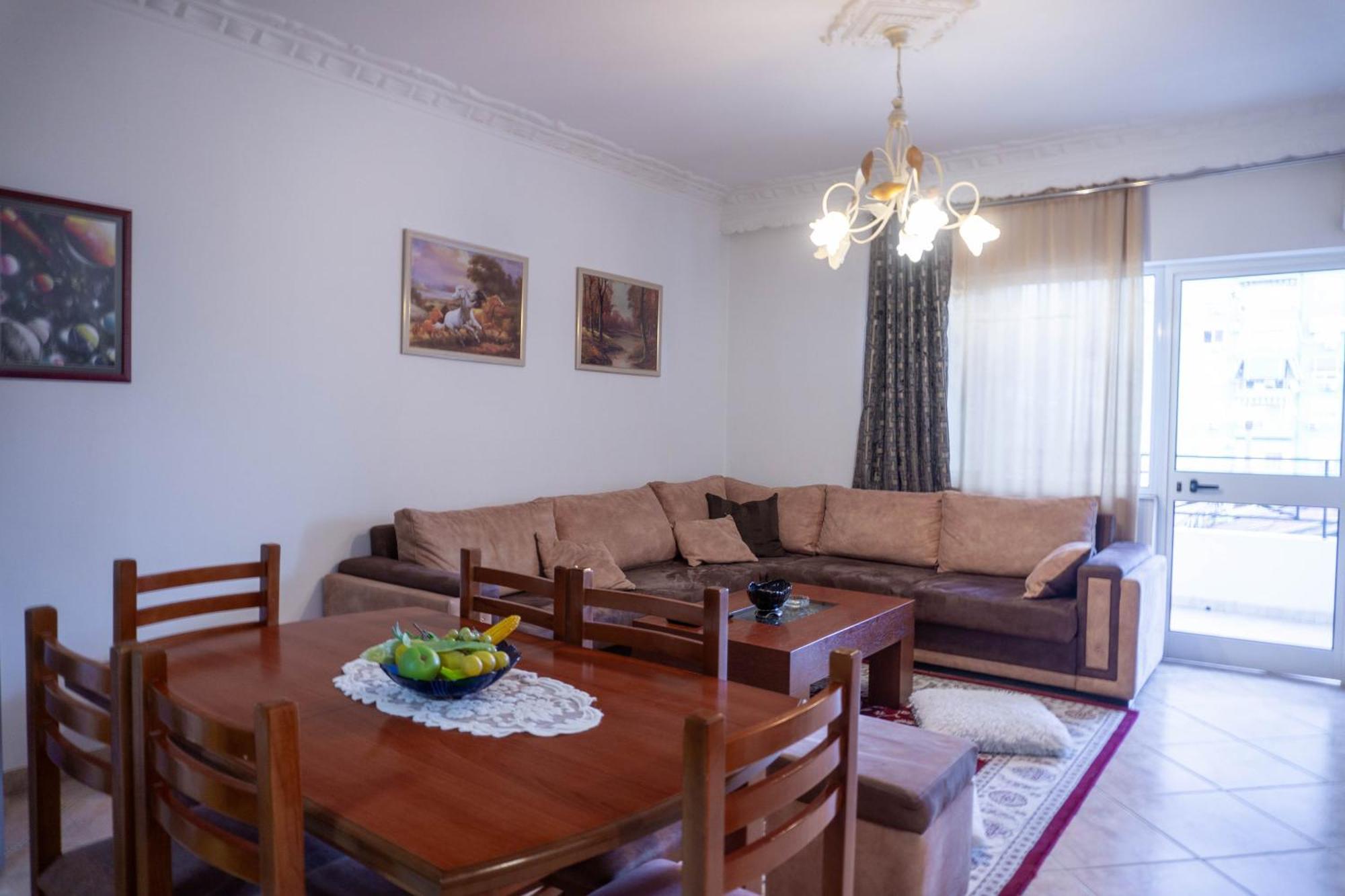 Bllok Bright Private Bedrooms With Private Bathroom On Shared Apartment Tirana Esterno foto