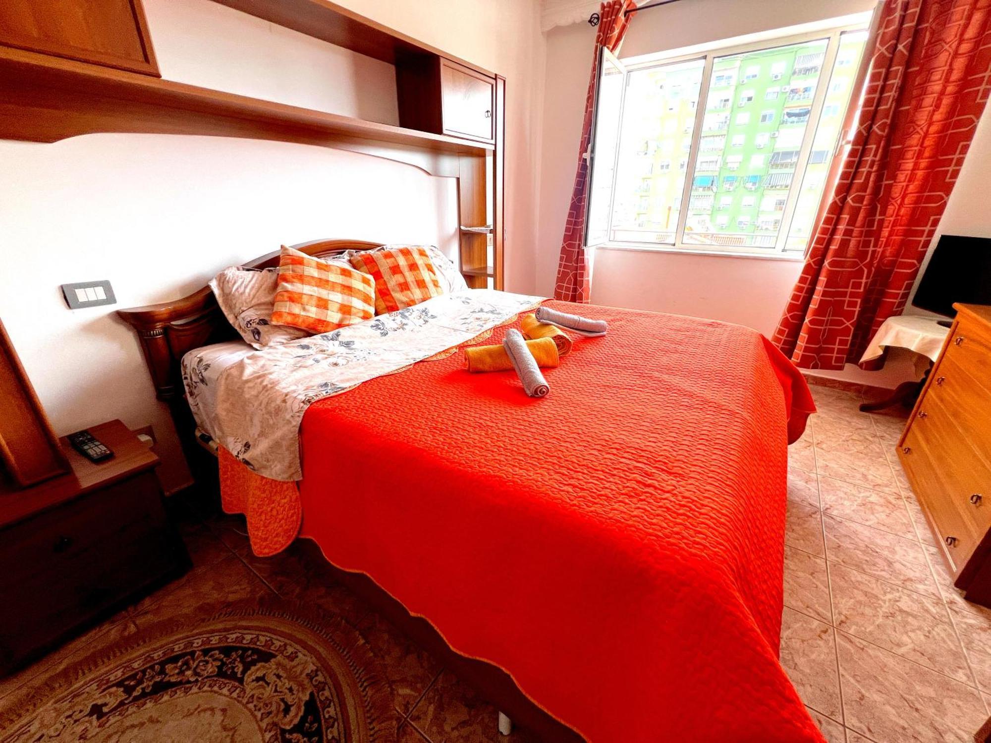 Bllok Bright Private Bedrooms With Private Bathroom On Shared Apartment Tirana Esterno foto